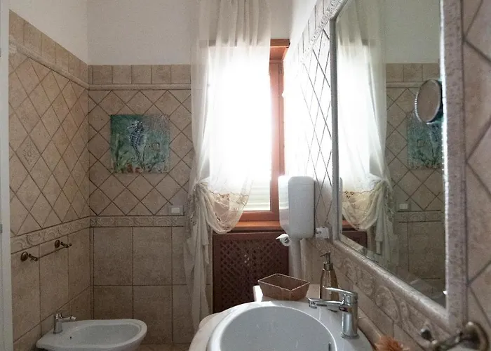Interno 6 *